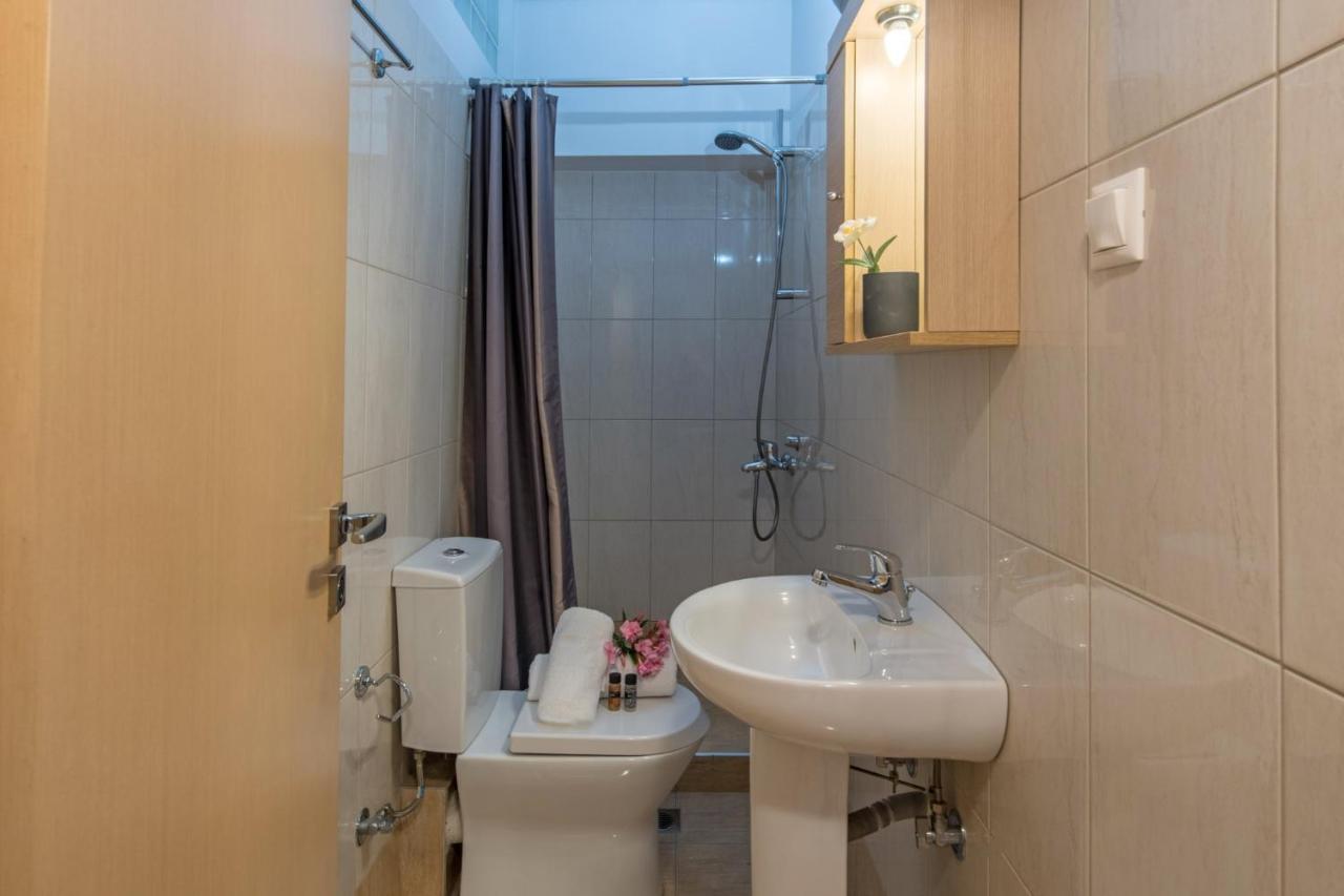 Apartment In The Historical Center Of Афины Экстерьер фото