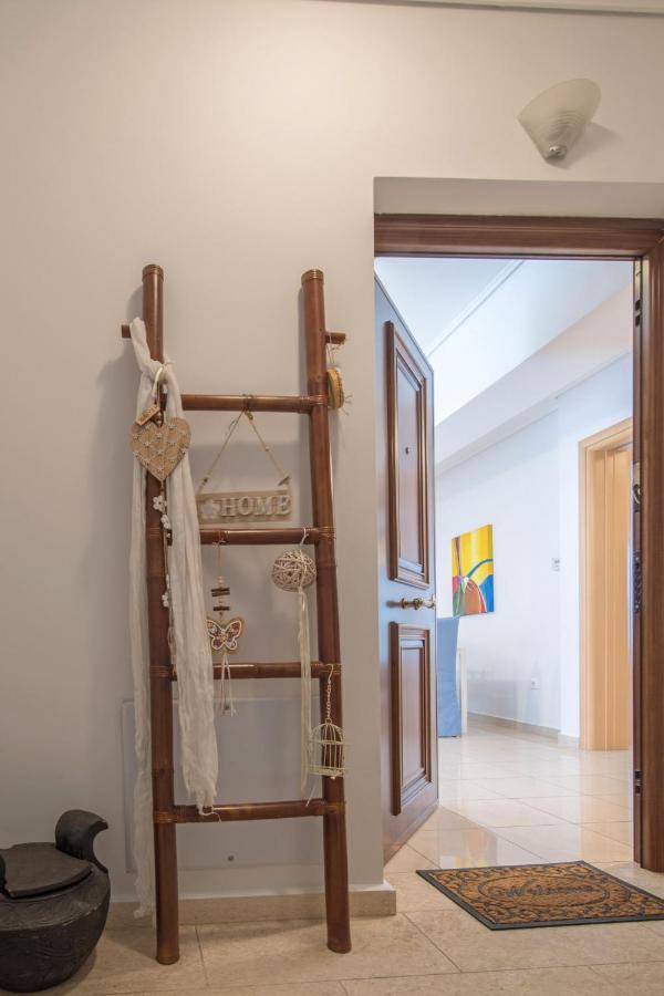 Apartment In The Historical Center Of Афины Экстерьер фото